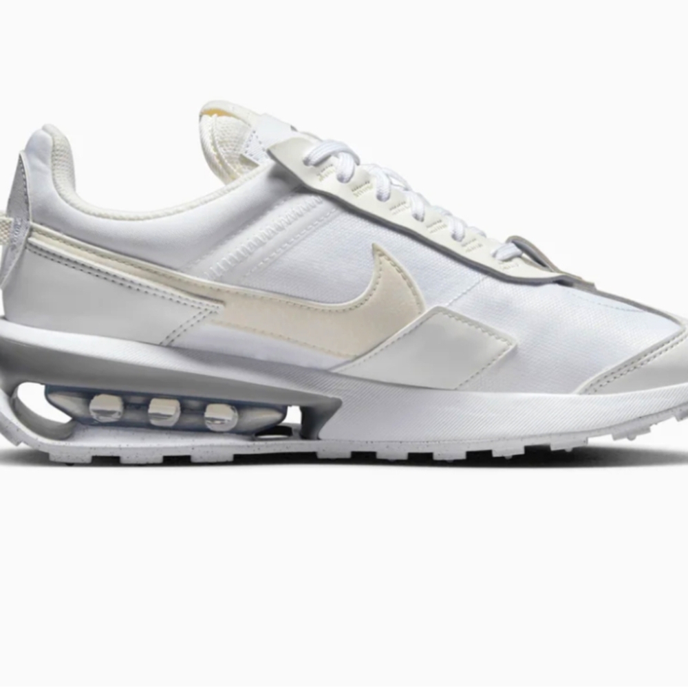 Nike Women's White and Gray Sneakers
